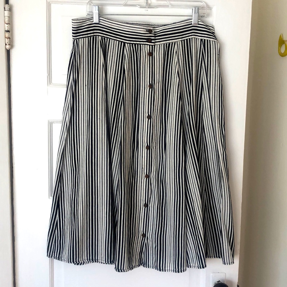 Universal Thread cotton button up midi skirt XXL